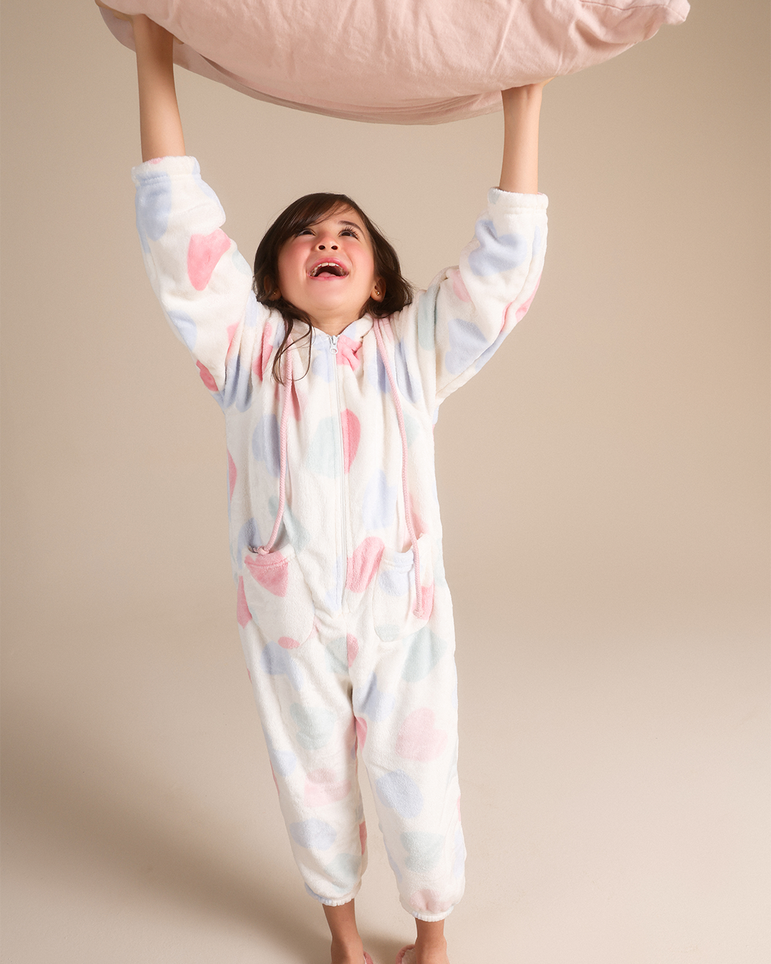 Fleece hooded romper with heart print