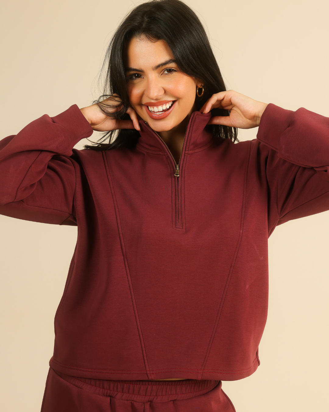 Enjoy winter outings in a soft women's set in dark colors