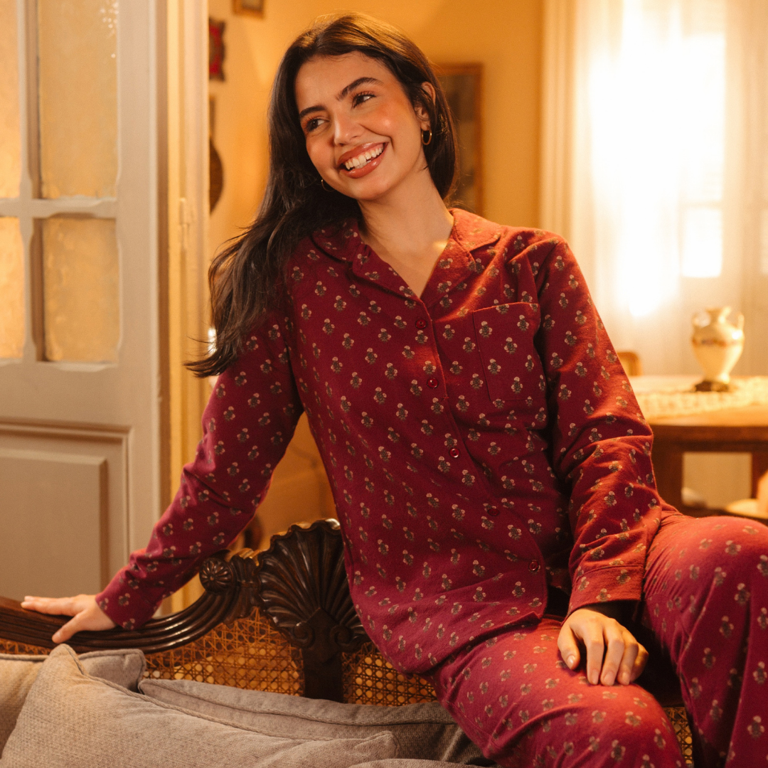 Vintage flower Women Classic Pajama in Burgundy