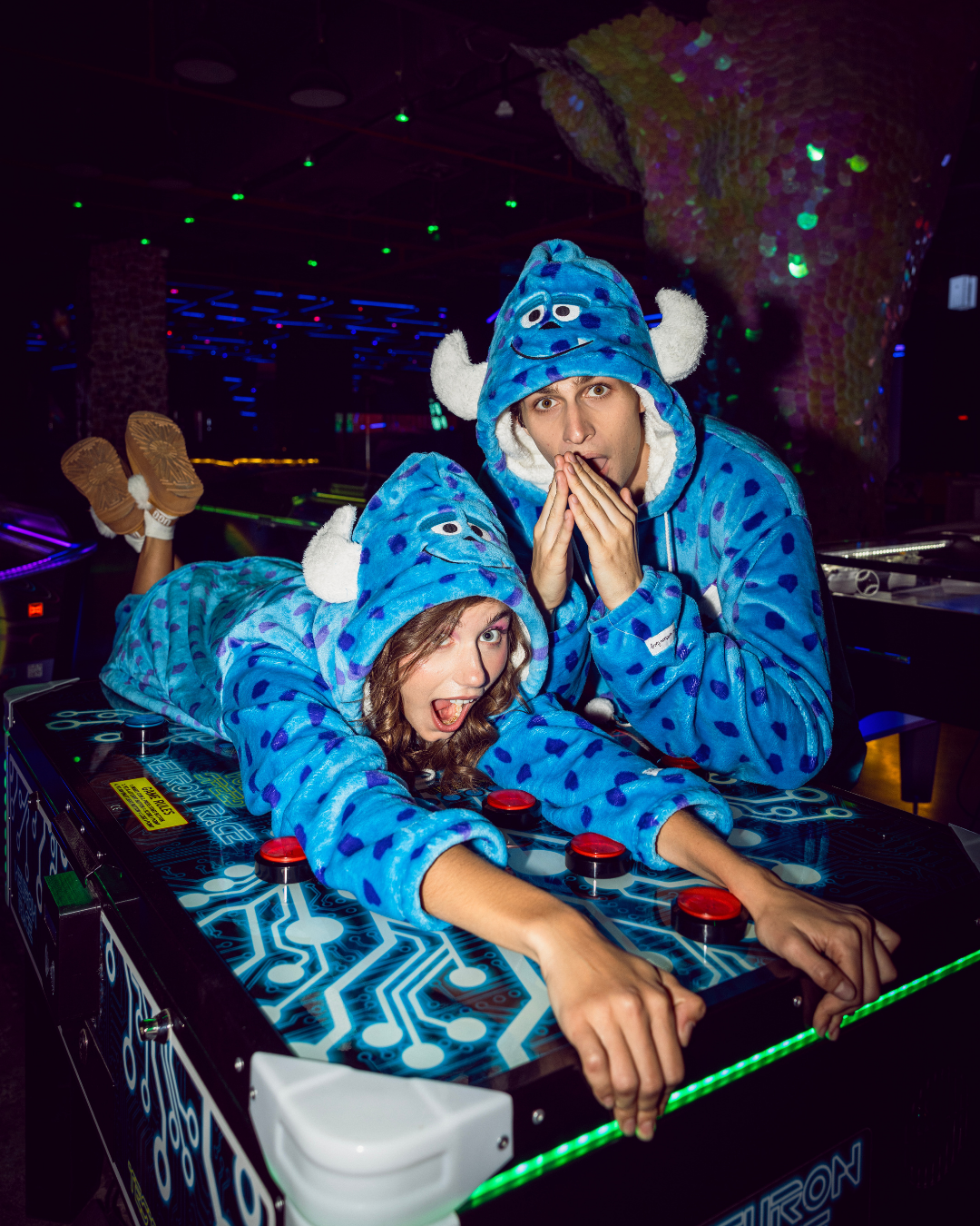 سالوبيت كبار كُم طويل شخصيات كارتون