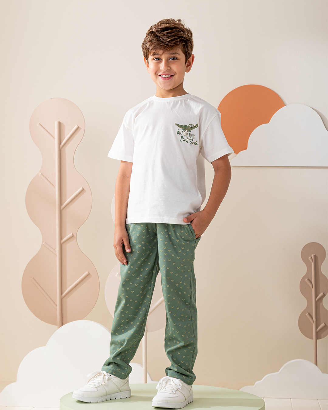 بيجاما نص كم و بنطلون قط التمساح الصغير