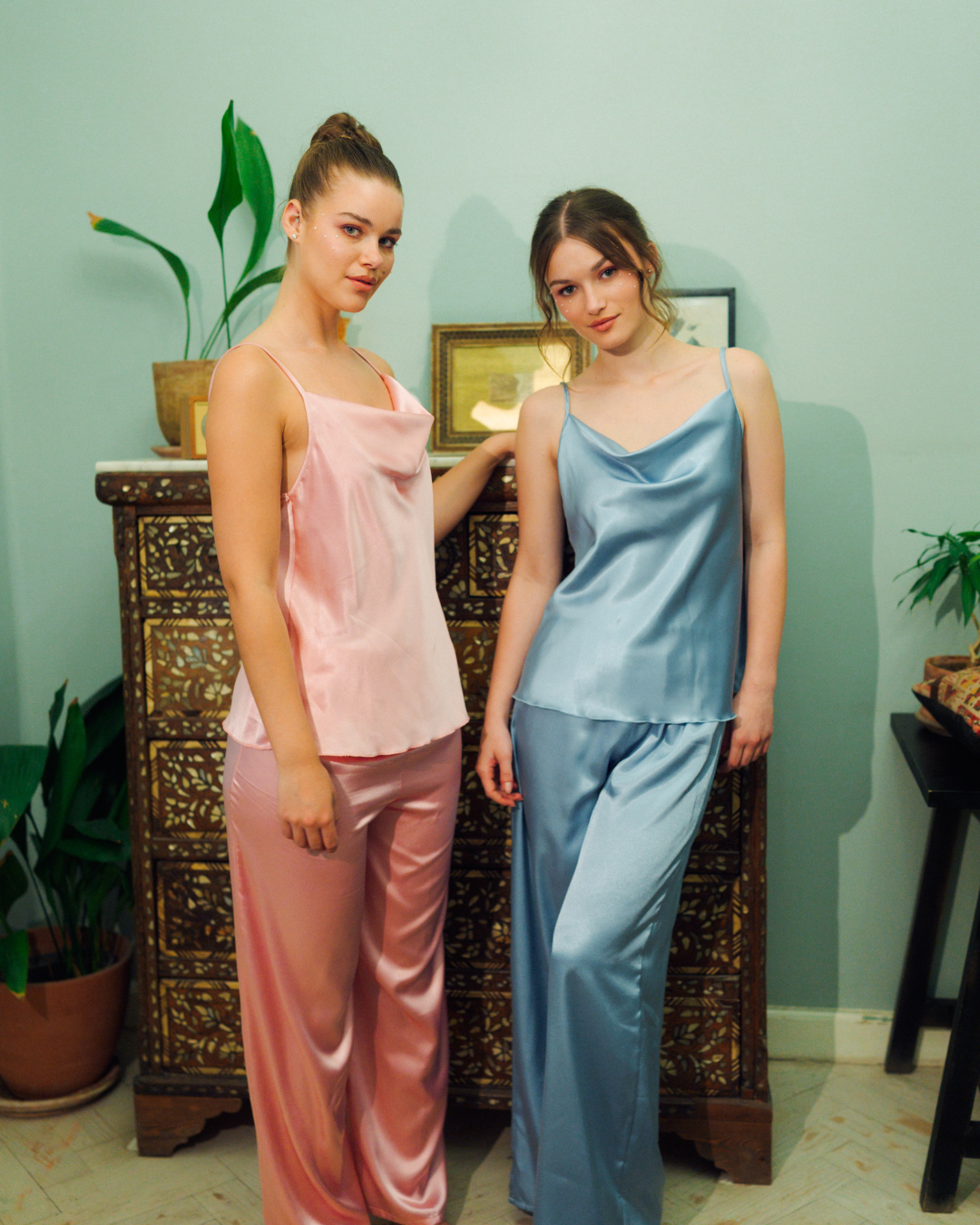 بيجاما بنطلون حمالة ساتان