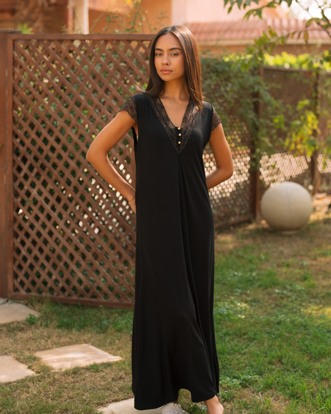 قميص حريمي جابونيز بدانتيل