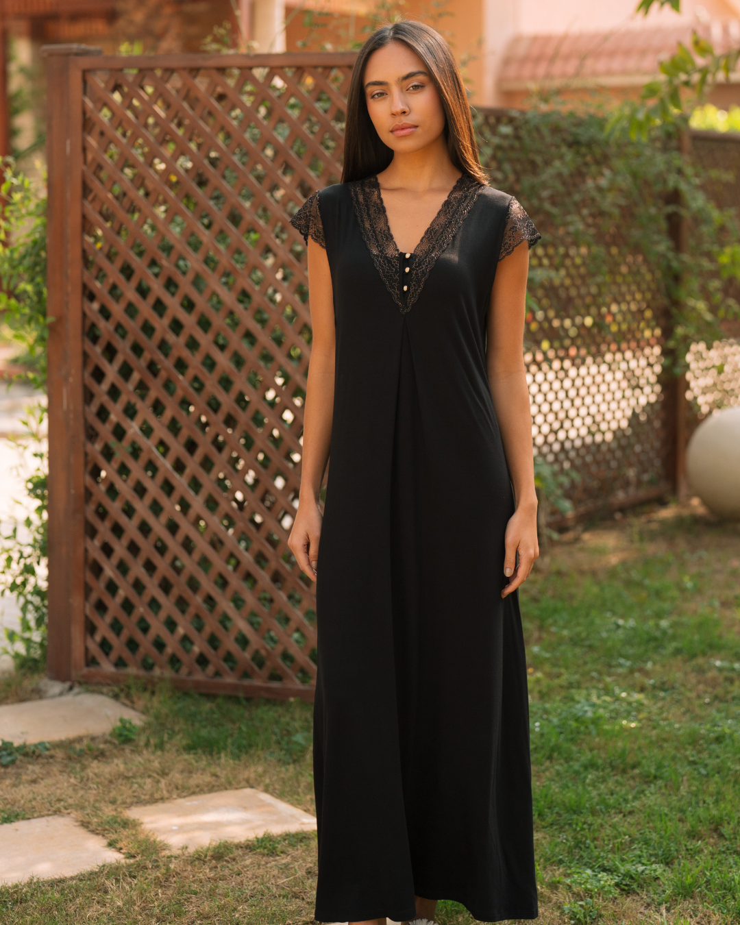 قميص حريمي جابونيز بدانتيل