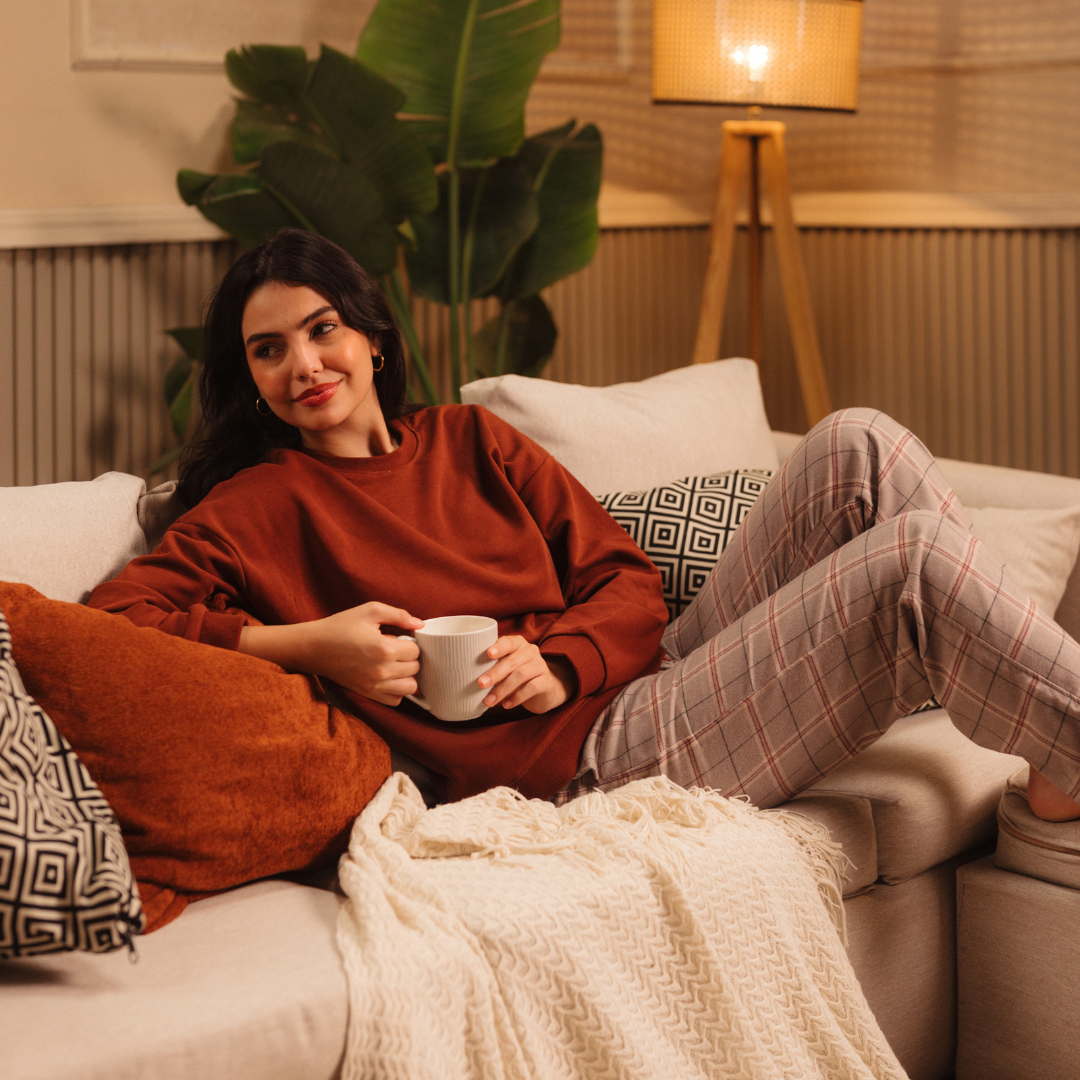 Women Oversized sweatshirt with plaid pants