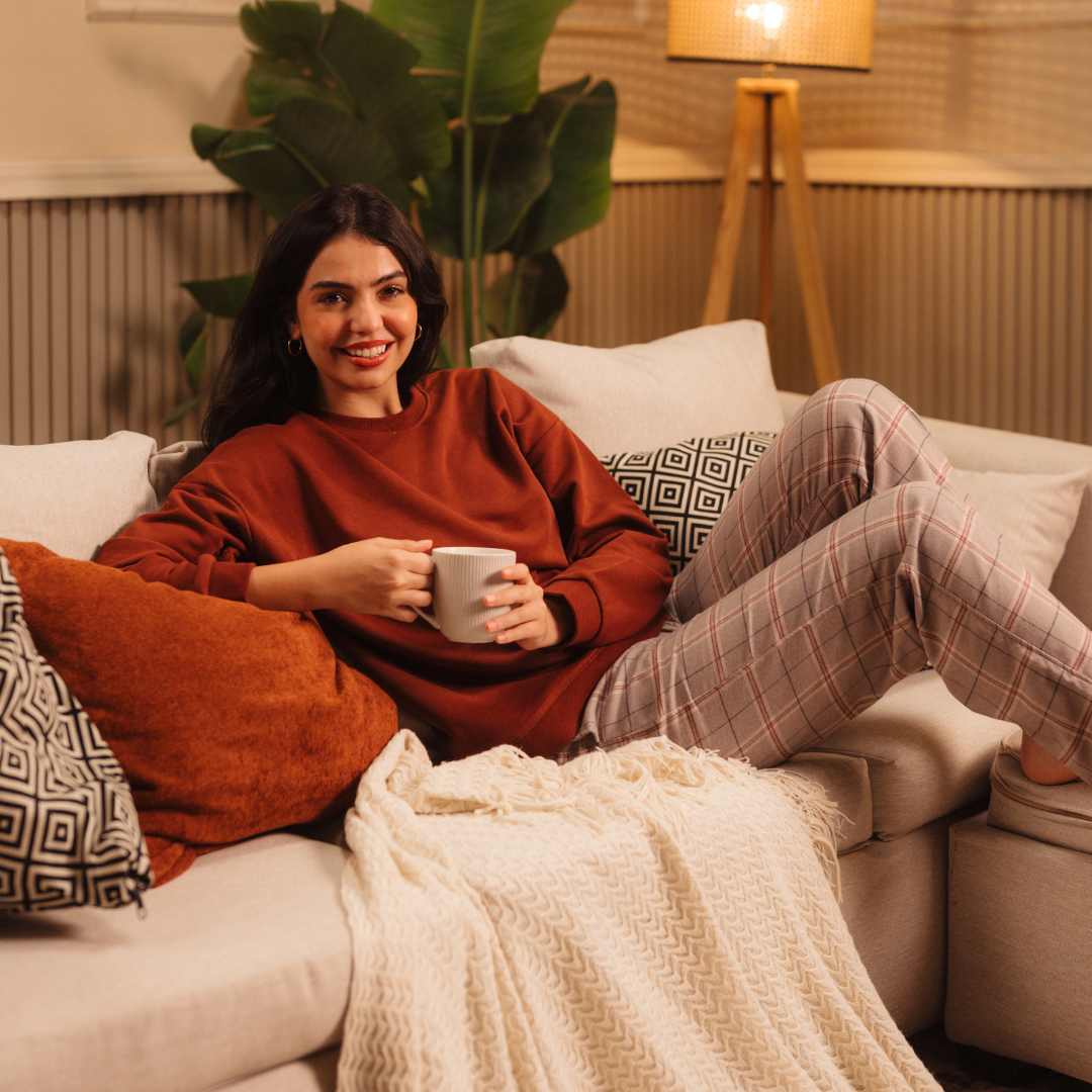 Women Oversized sweatshirt with plaid pants
