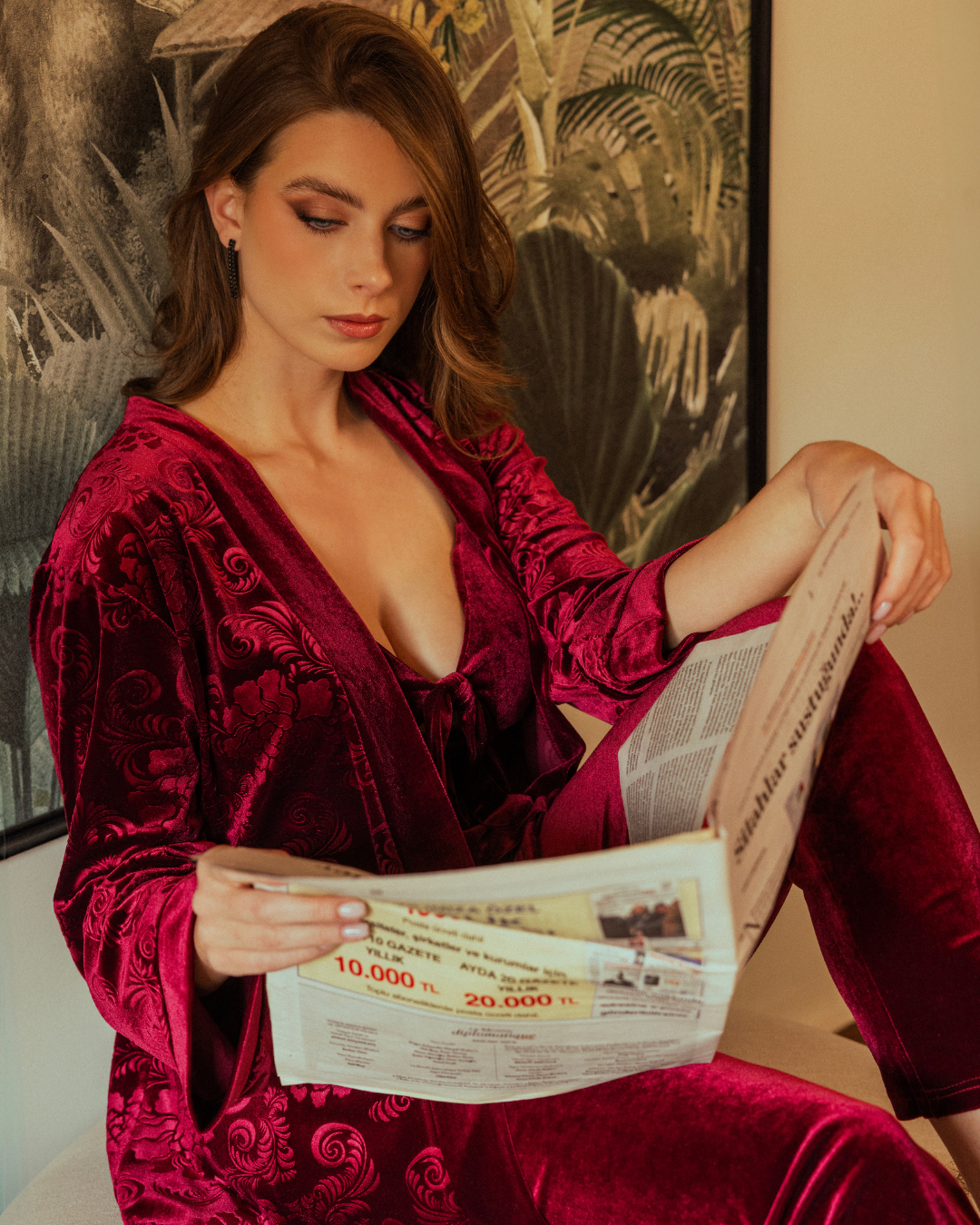 طقم حريمي قطيفة 3 قطع