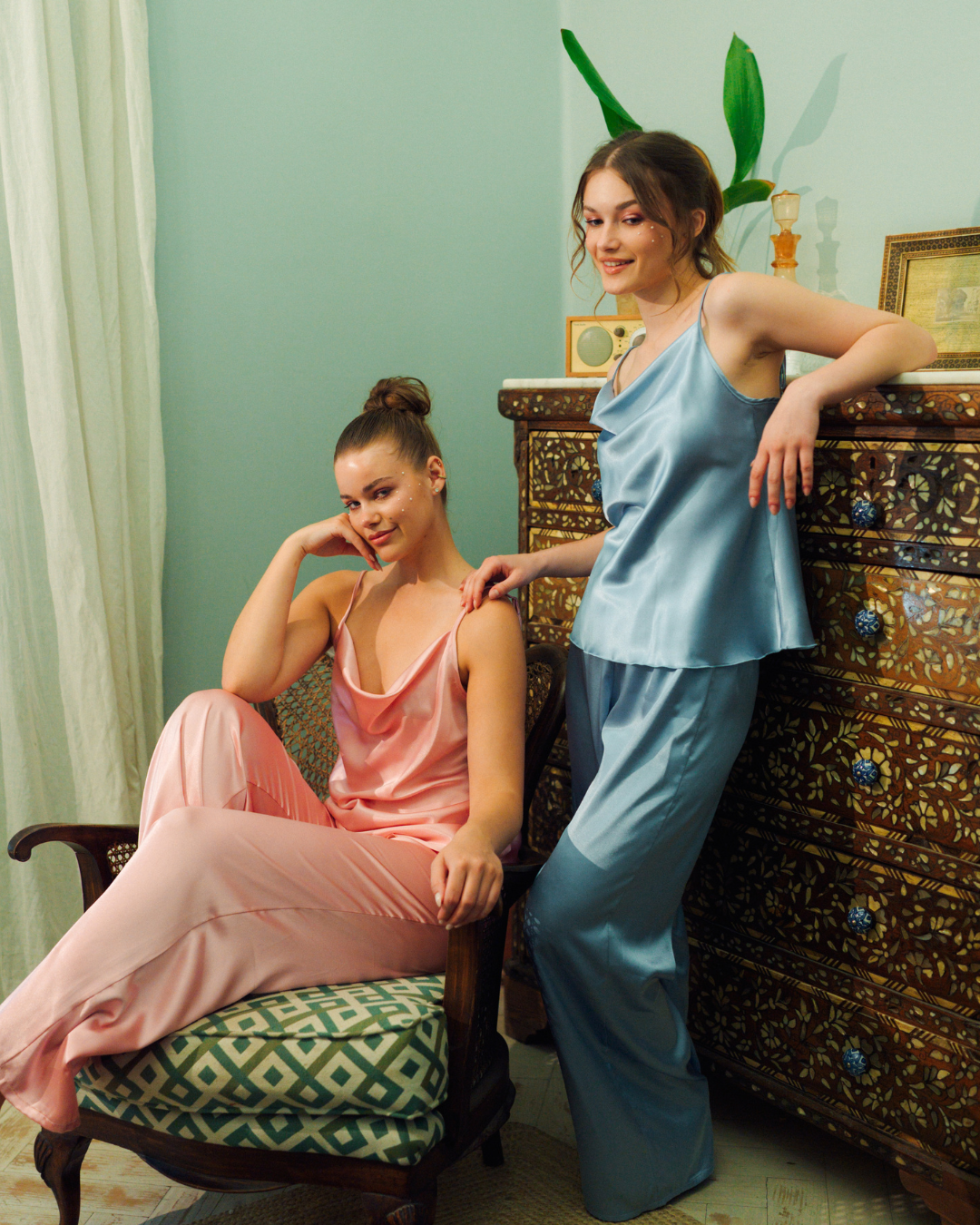 بيجاما بنطلون حمالة ساتان