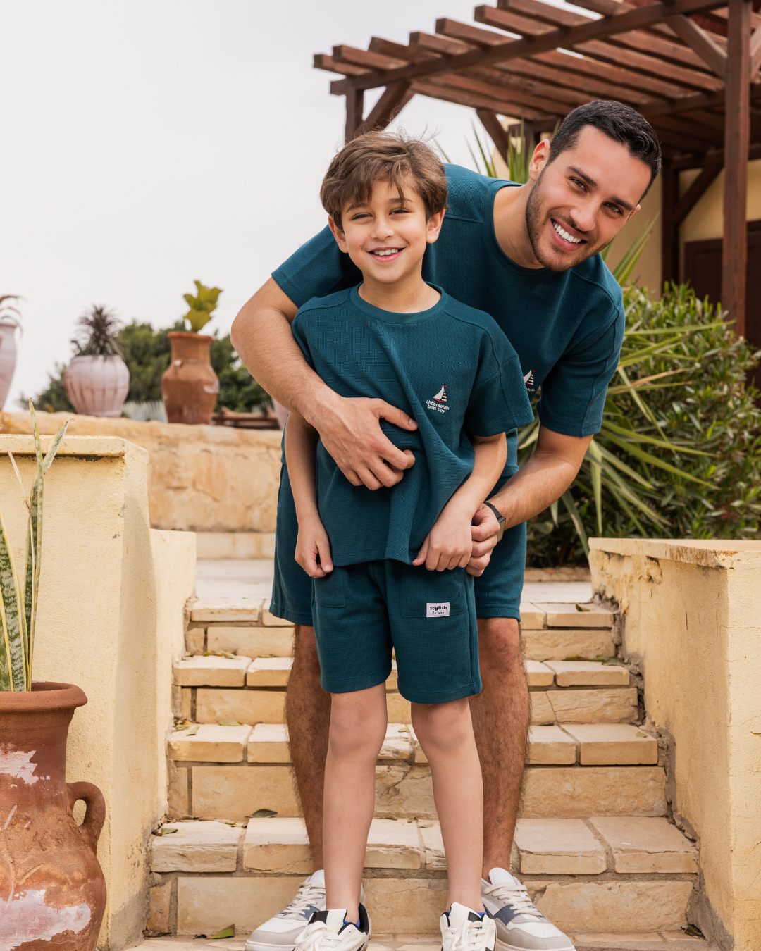 بيجاما شورت جاكارد و توب نص كُم الكابتن الصغير