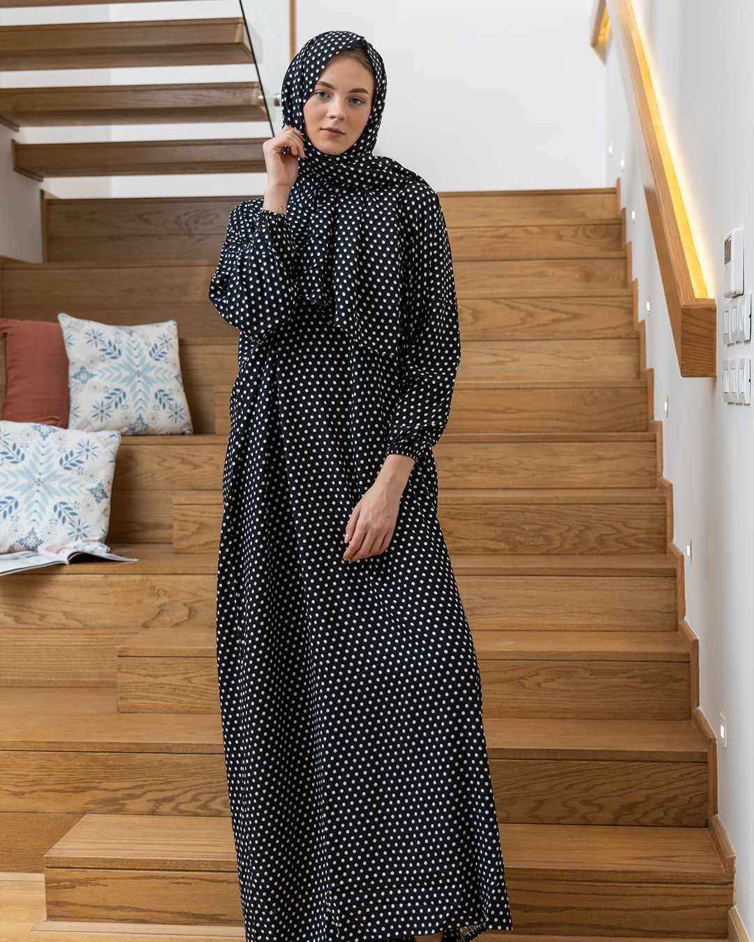 Women's dotted viscose basdal