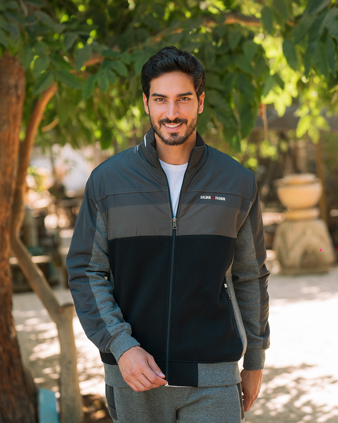 GALVANI G/V FASHOIN Men's Pajamas with Open Collar and Zipper and Pockets