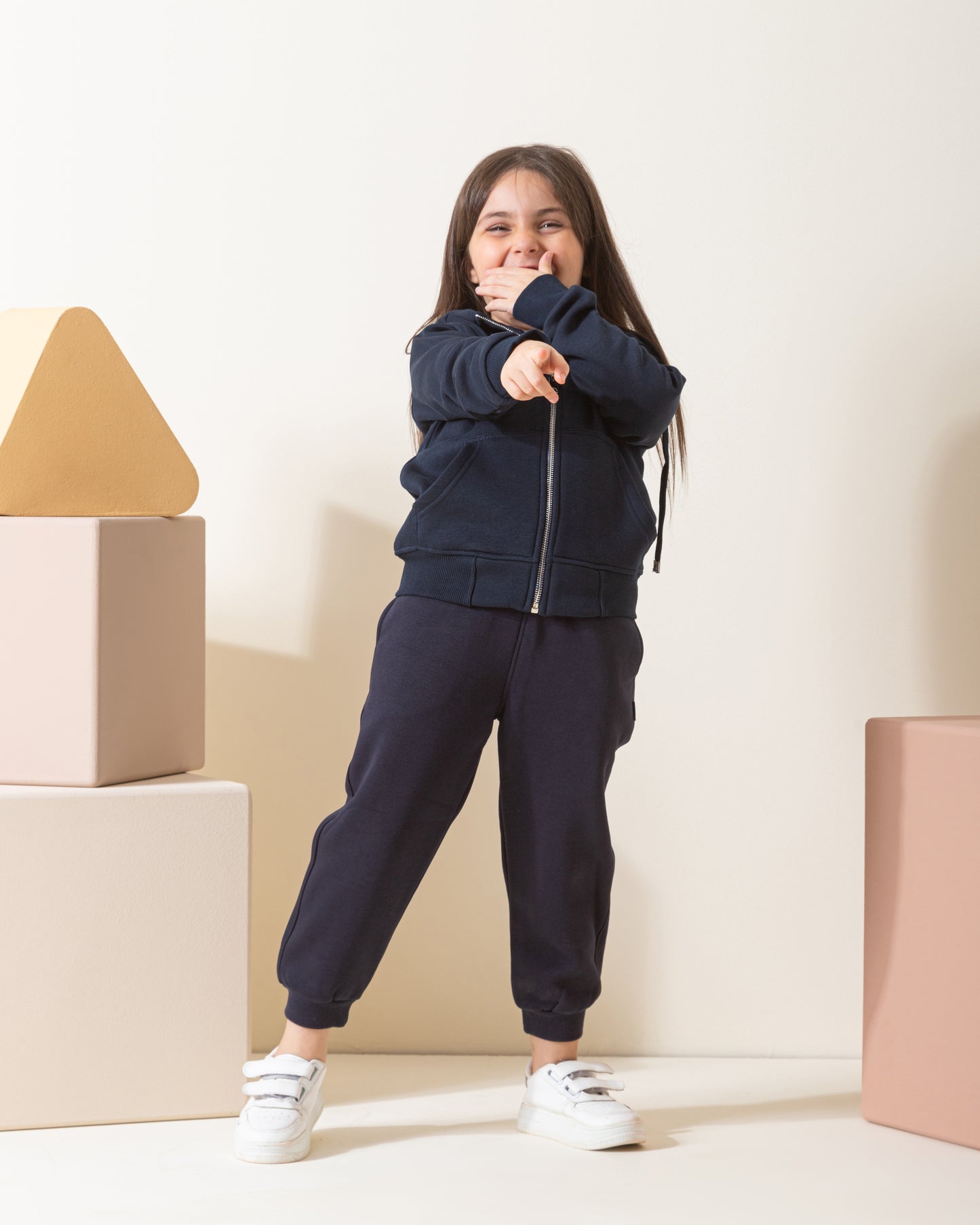 سويت شيرت بسوستة وكابشون تو اس