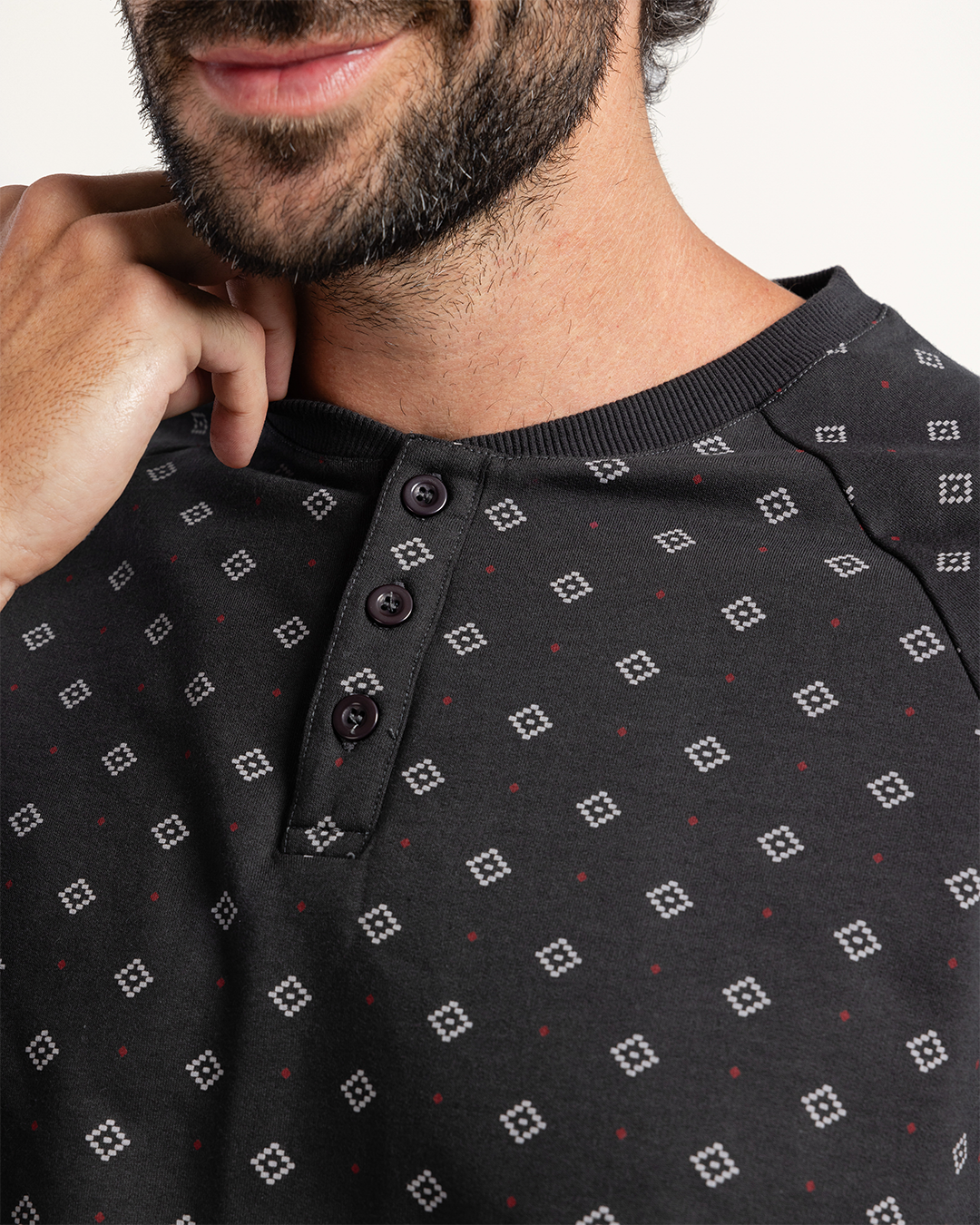 بيجاما بكم و بنطلون اشكال هندسيه صغيره