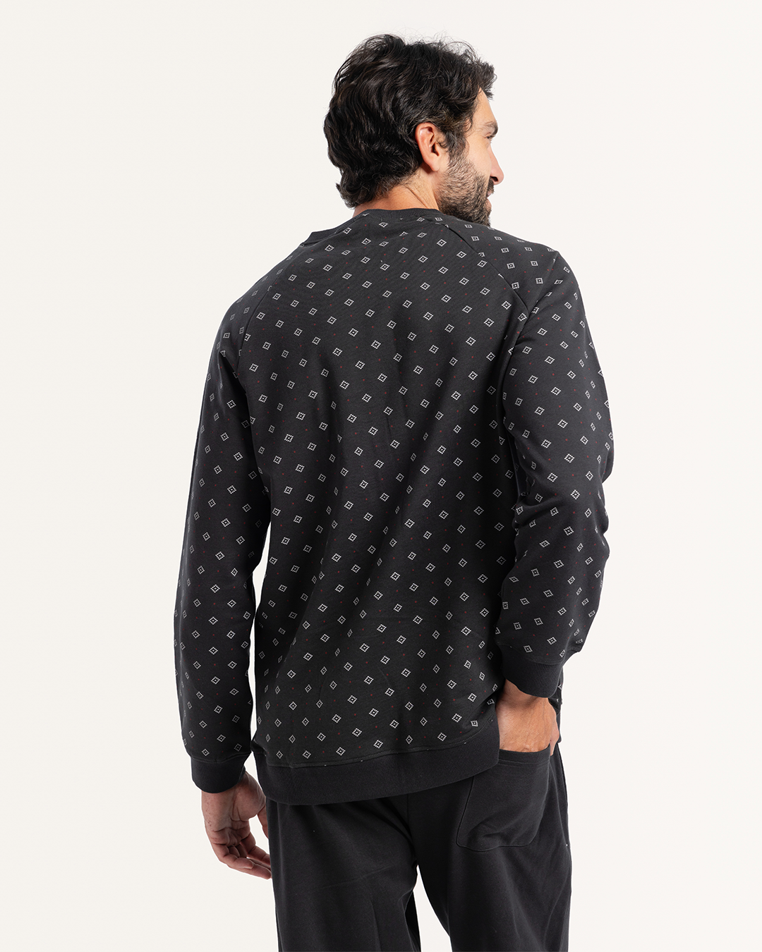 بيجاما بكم و بنطلون اشكال هندسيه صغيره