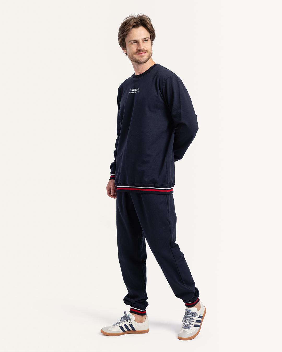 بيجاما بكم و بنطلون ايام الاحد