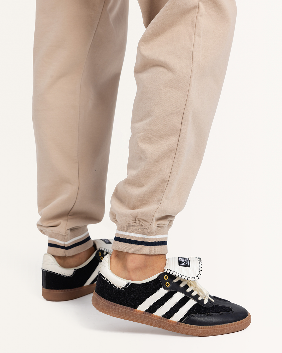 بيجاما بكم و بنطلون ايام الاحد