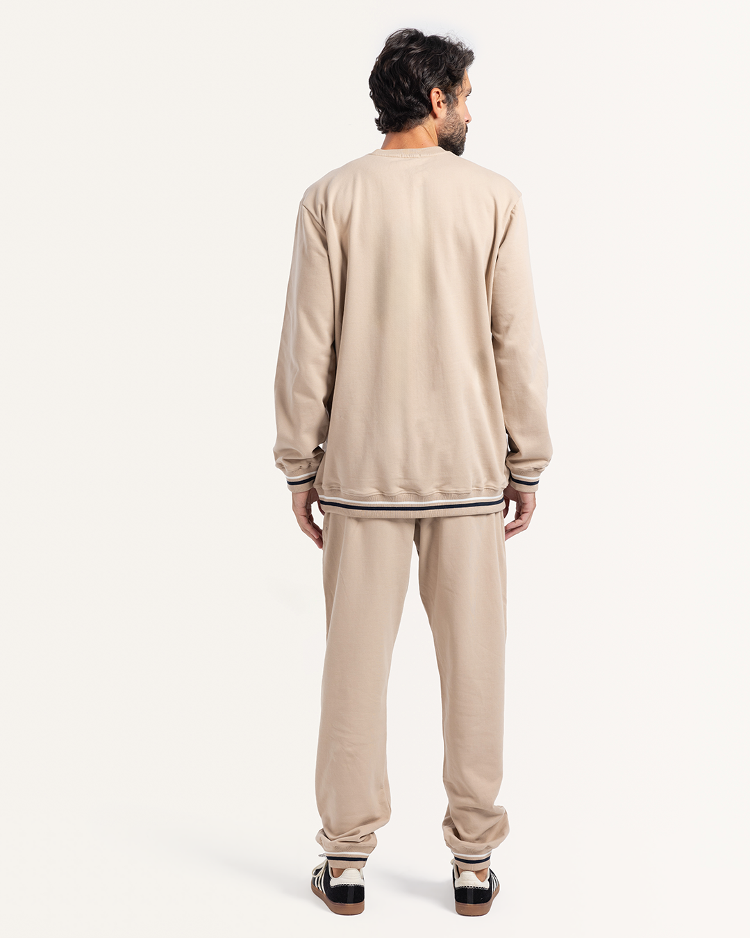 بيجاما بكم و بنطلون ايام الاحد