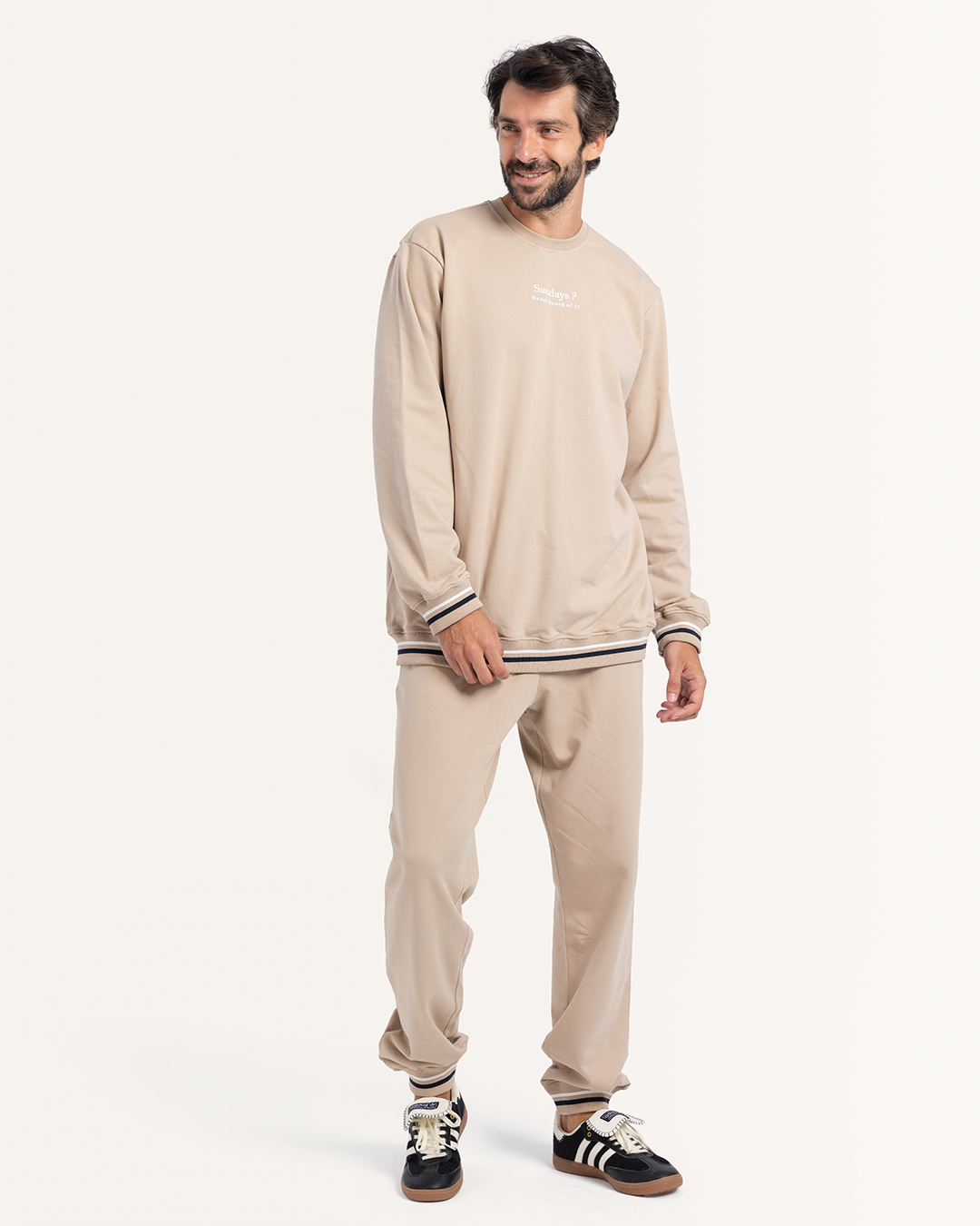 بيجاما بكم و بنطلون ايام الاحد