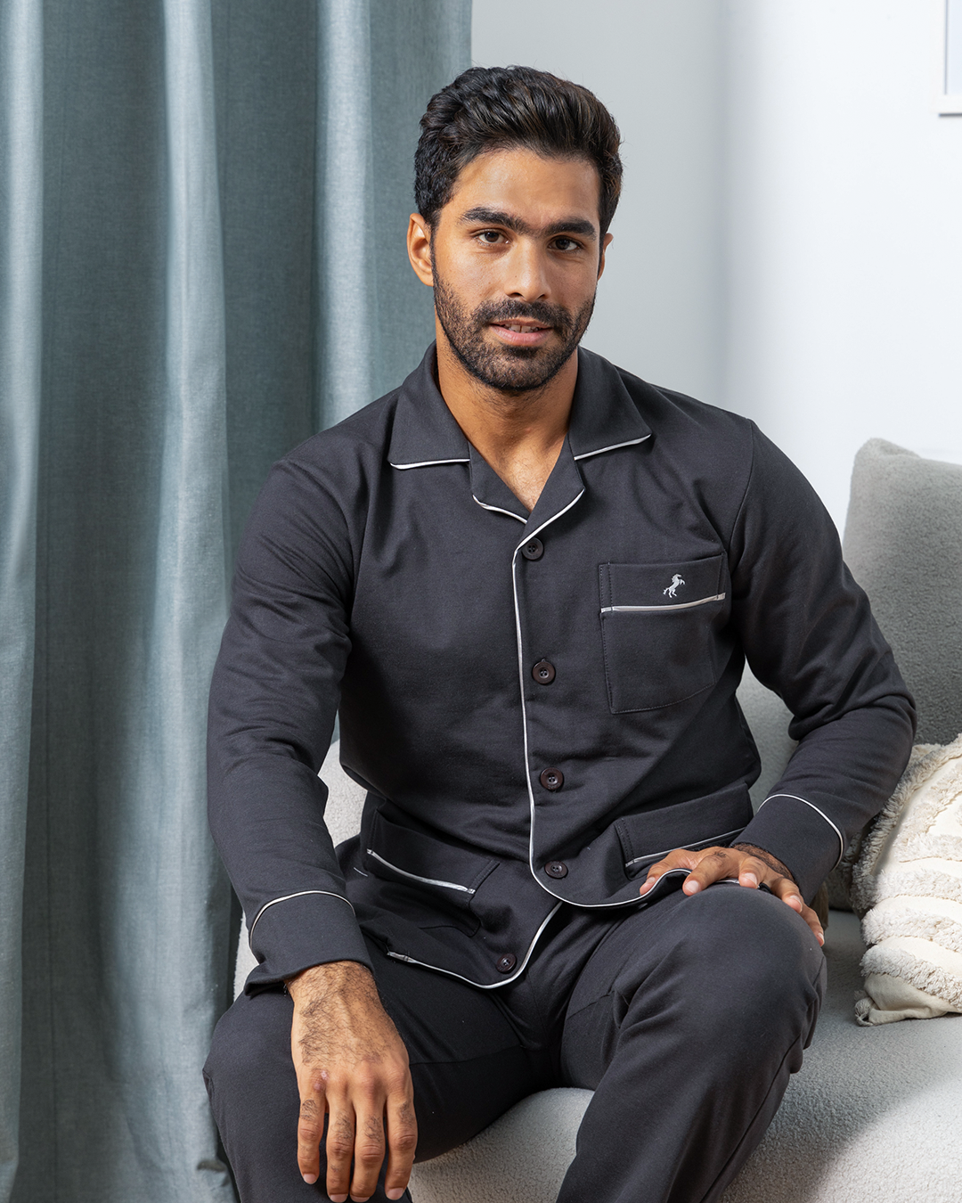 Men's open pajamas for Milton laser