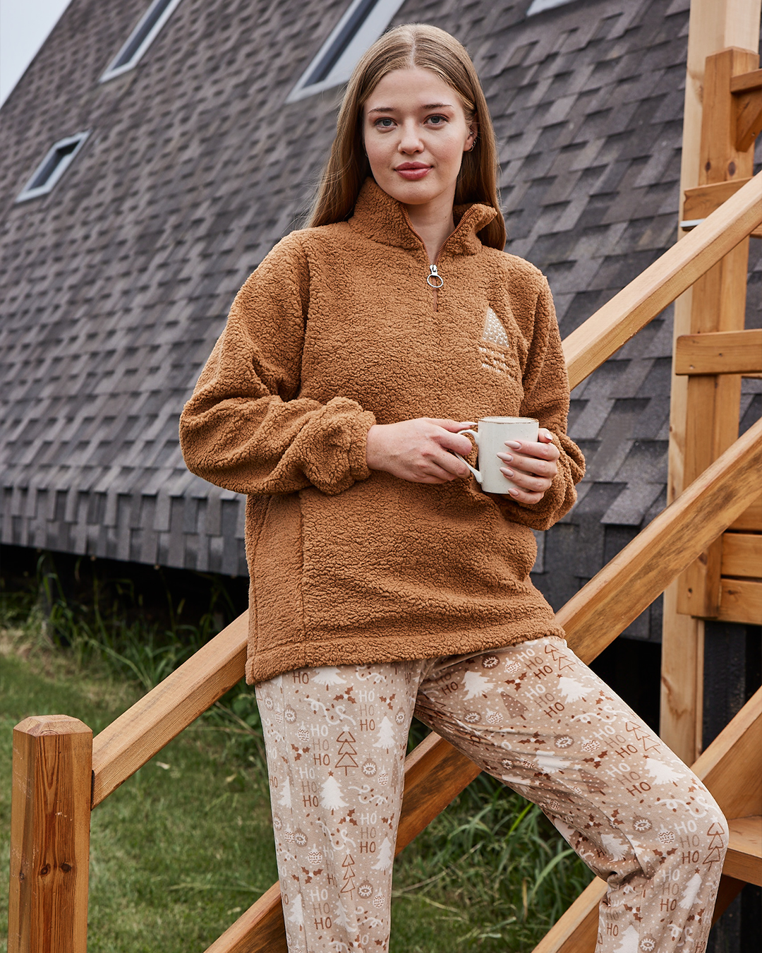 winter wonderland badge بيجاما حريمي فرو صناعي