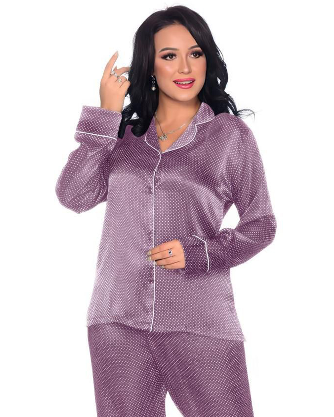 بيجامه حريمي ستان منقط زراير كم بنطلون