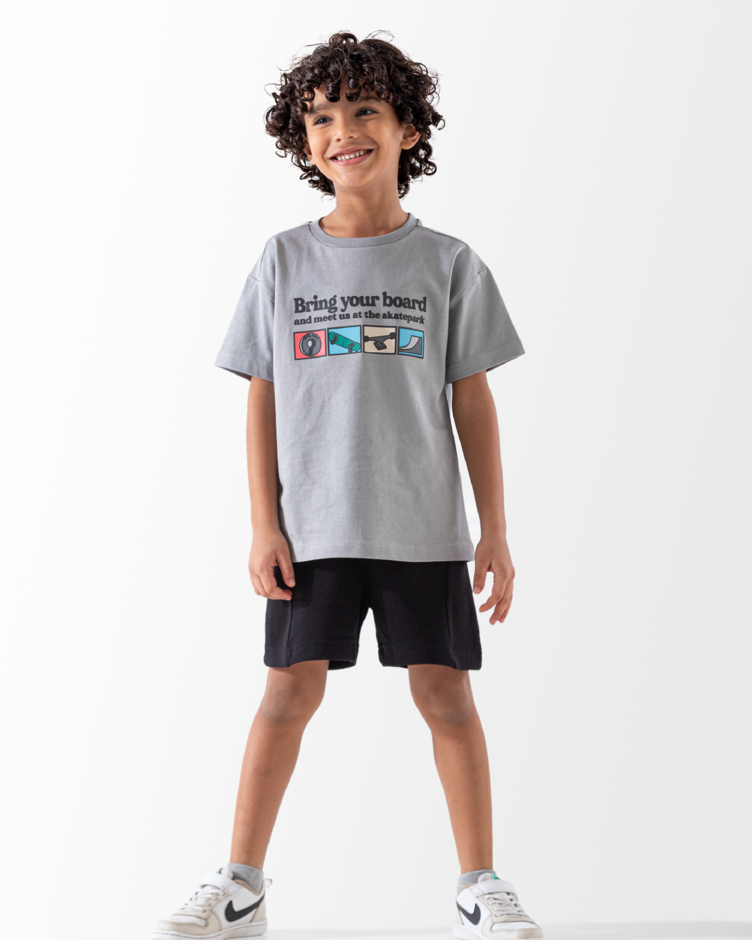 bring your board بيجاما اولادي وسط