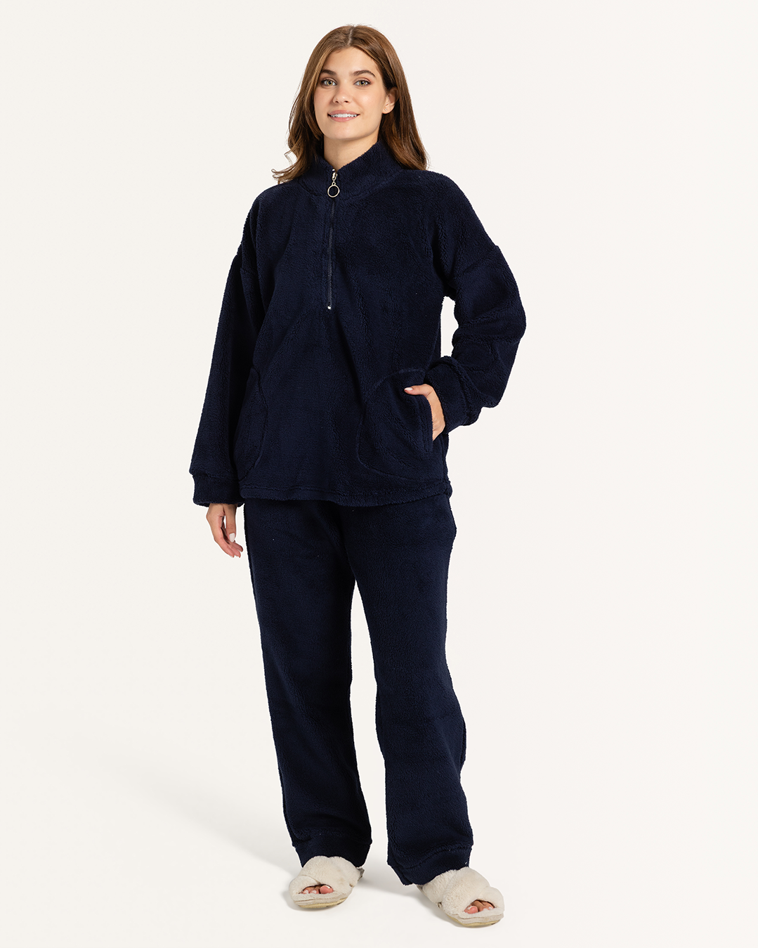 بيجاما رقبة عالية