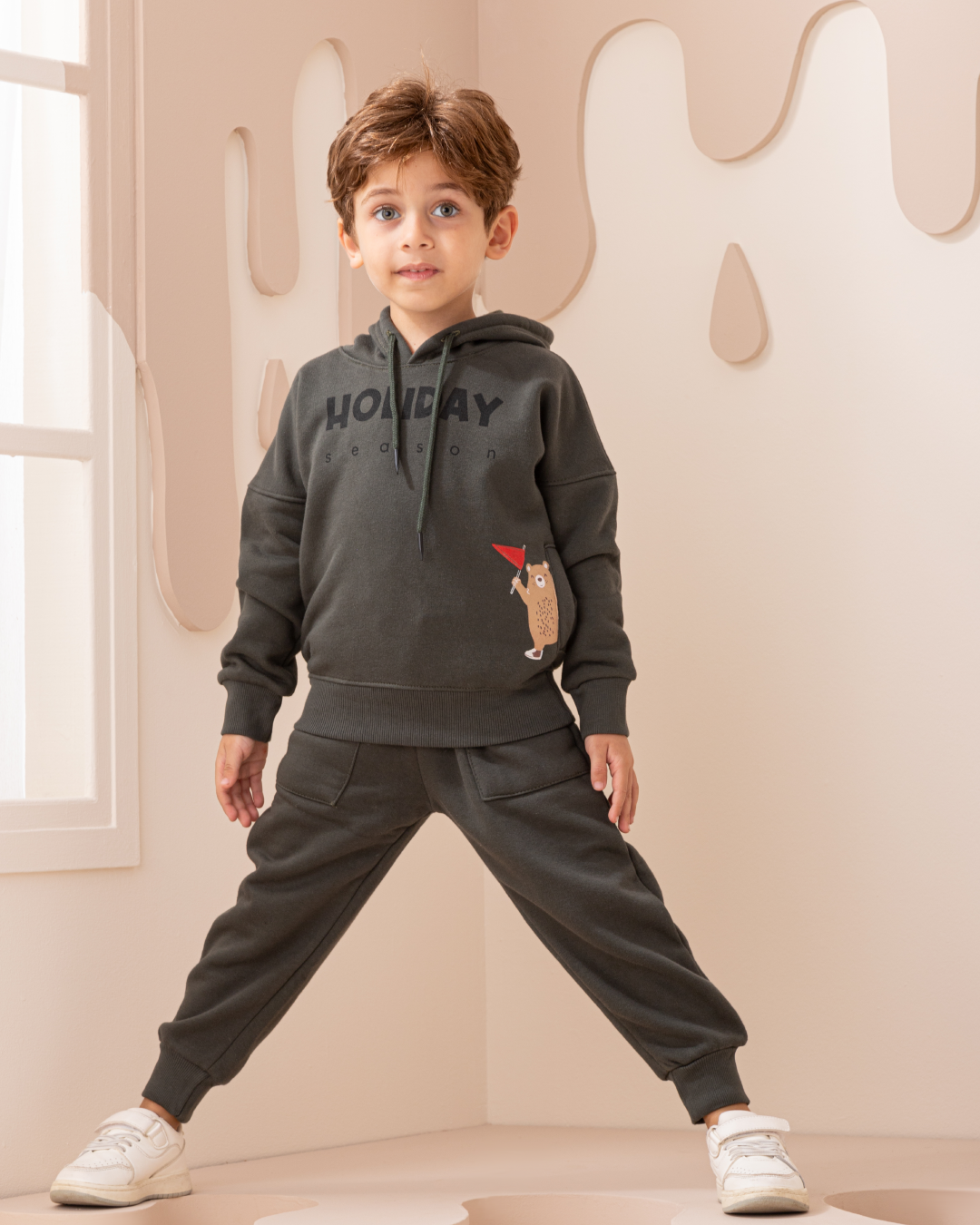 Holiday Season بيجاما أولادي بكابيشون