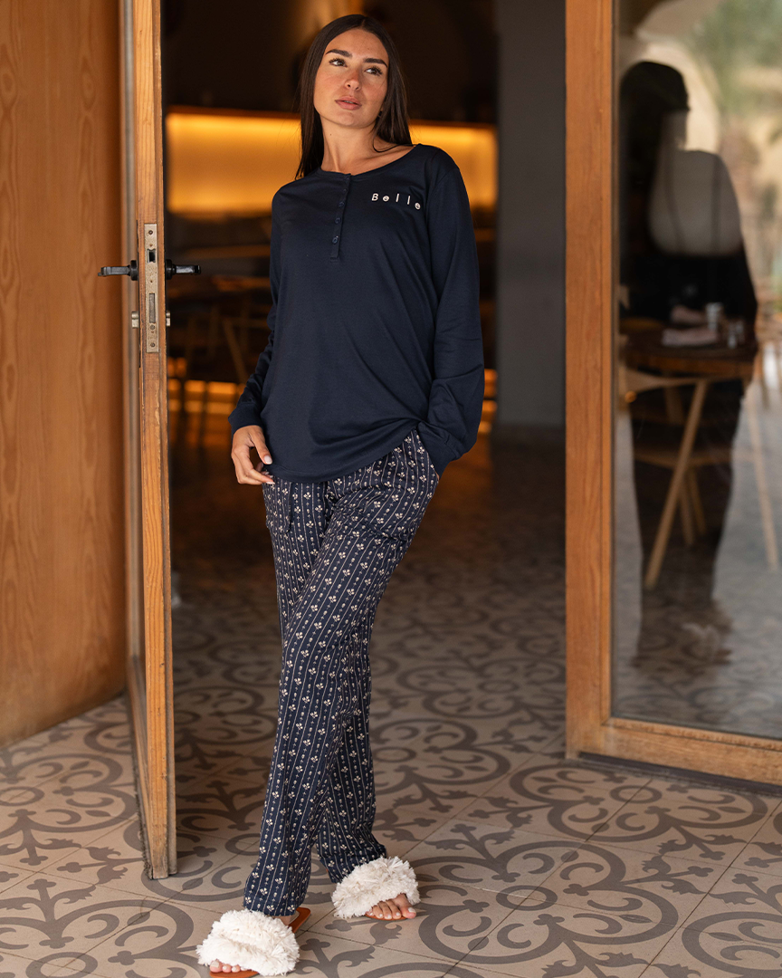 Belle بيجاما حريمي بزراير و كُم طويل