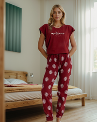 Resiliensia Women's pajamas with quarter-sleeved T-shirt and printed pants