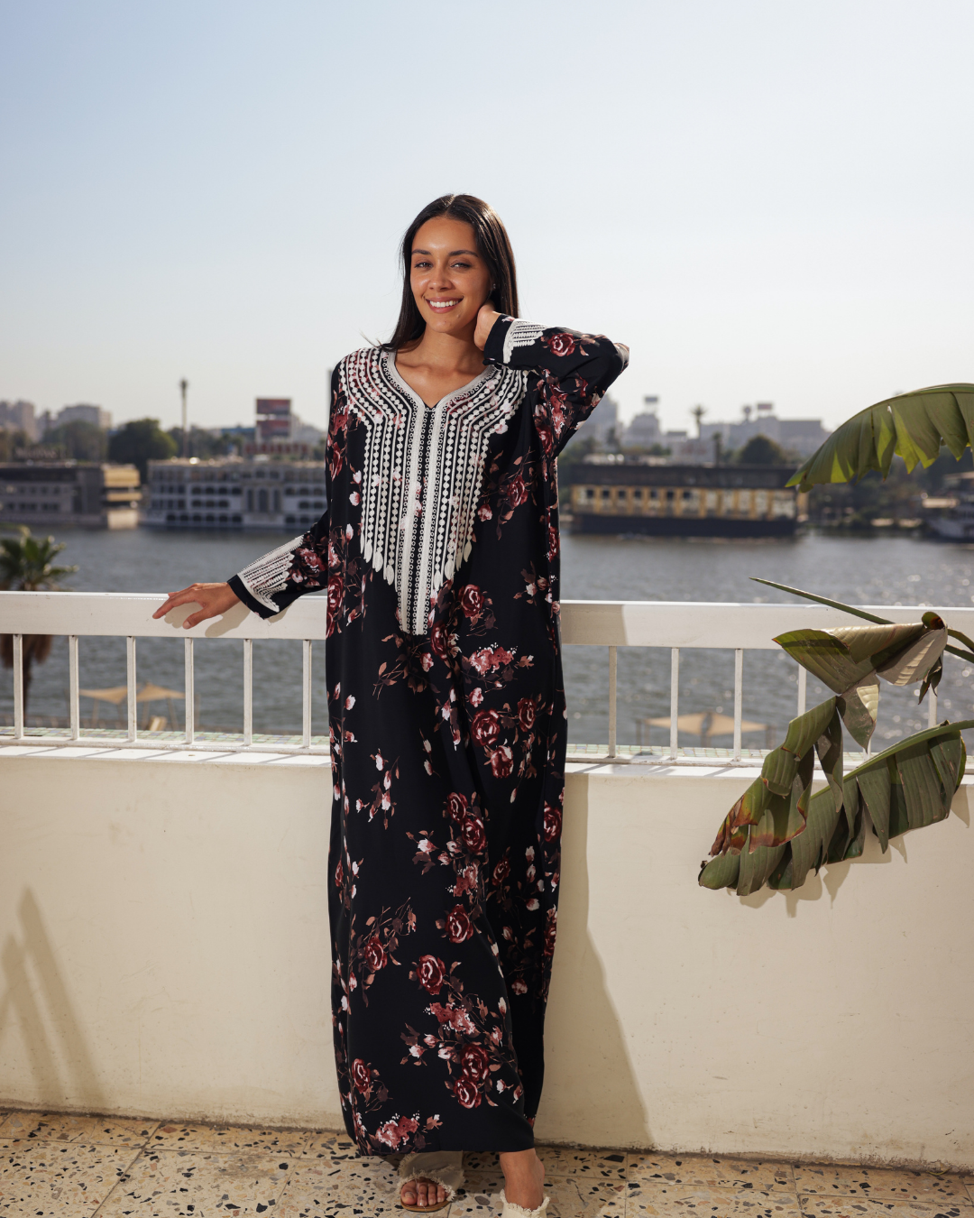 18 قميص فسكوز كم مشجر مطرز