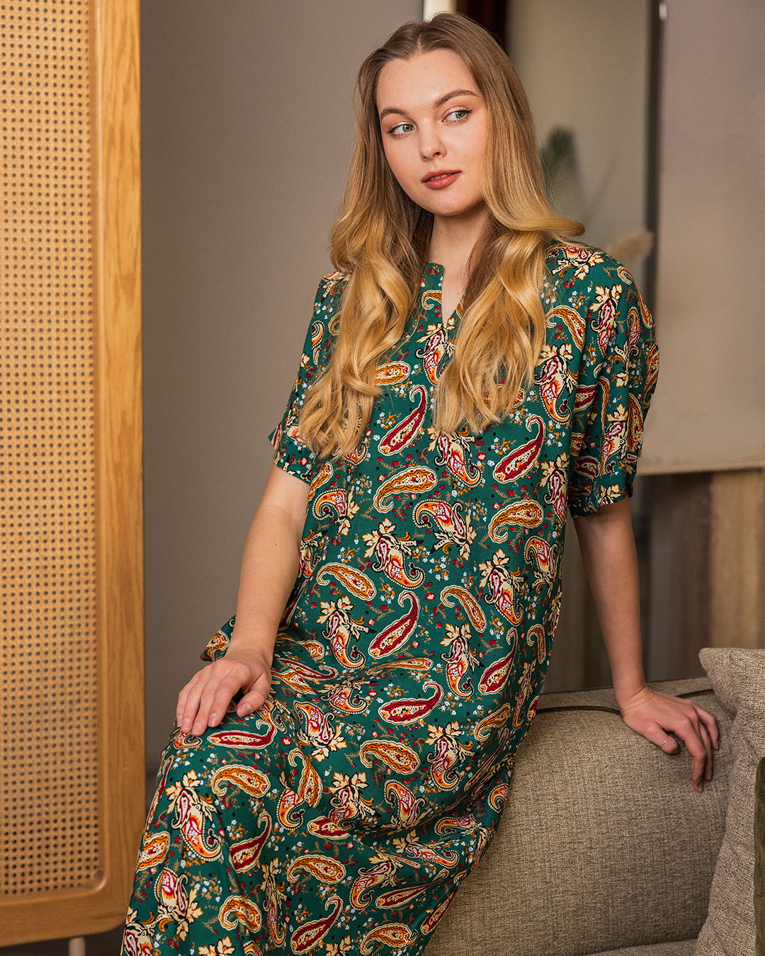 129 قميص فسكوز نص كم مشجر