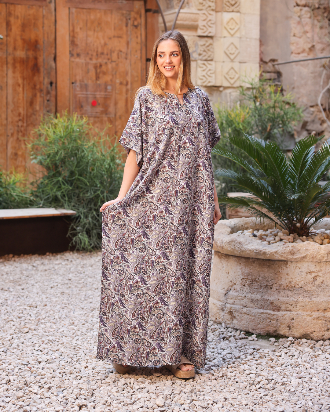 149 قميص فسكوز نص كم مشجر