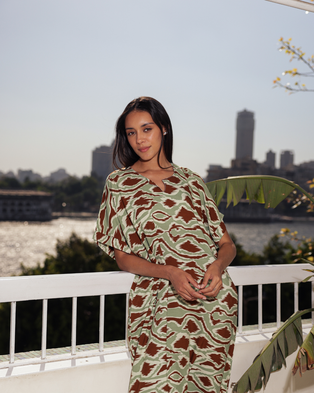 151 قميص فسكوز نص كم مشجر