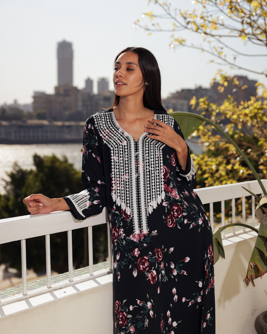 18 قميص فسكوز كم مشجر مطرز