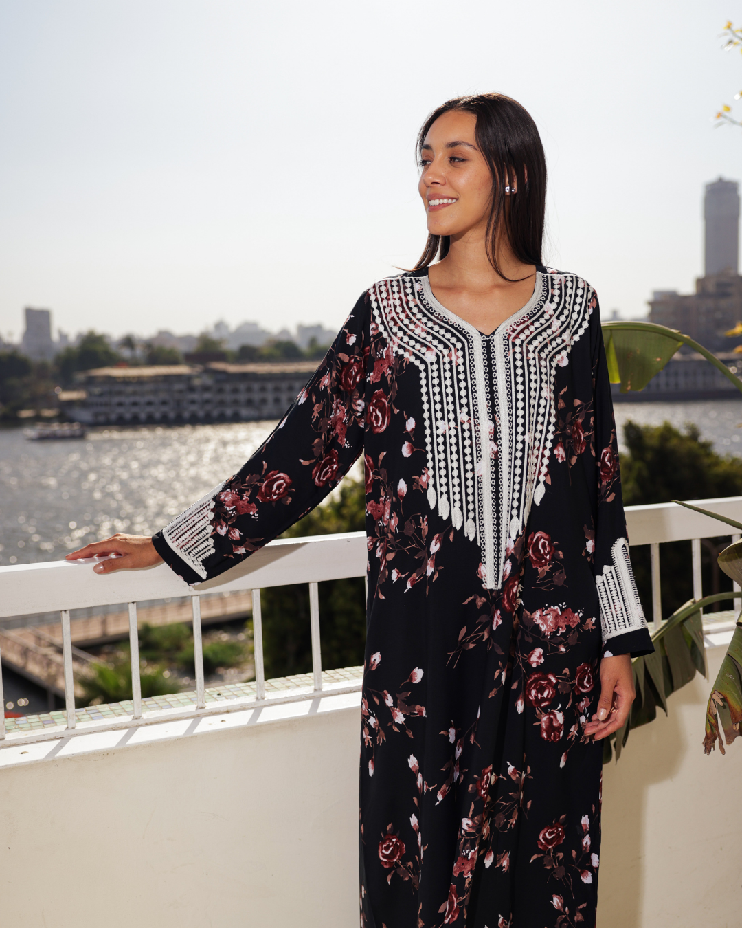 18 قميص فسكوز كم مشجر مطرز