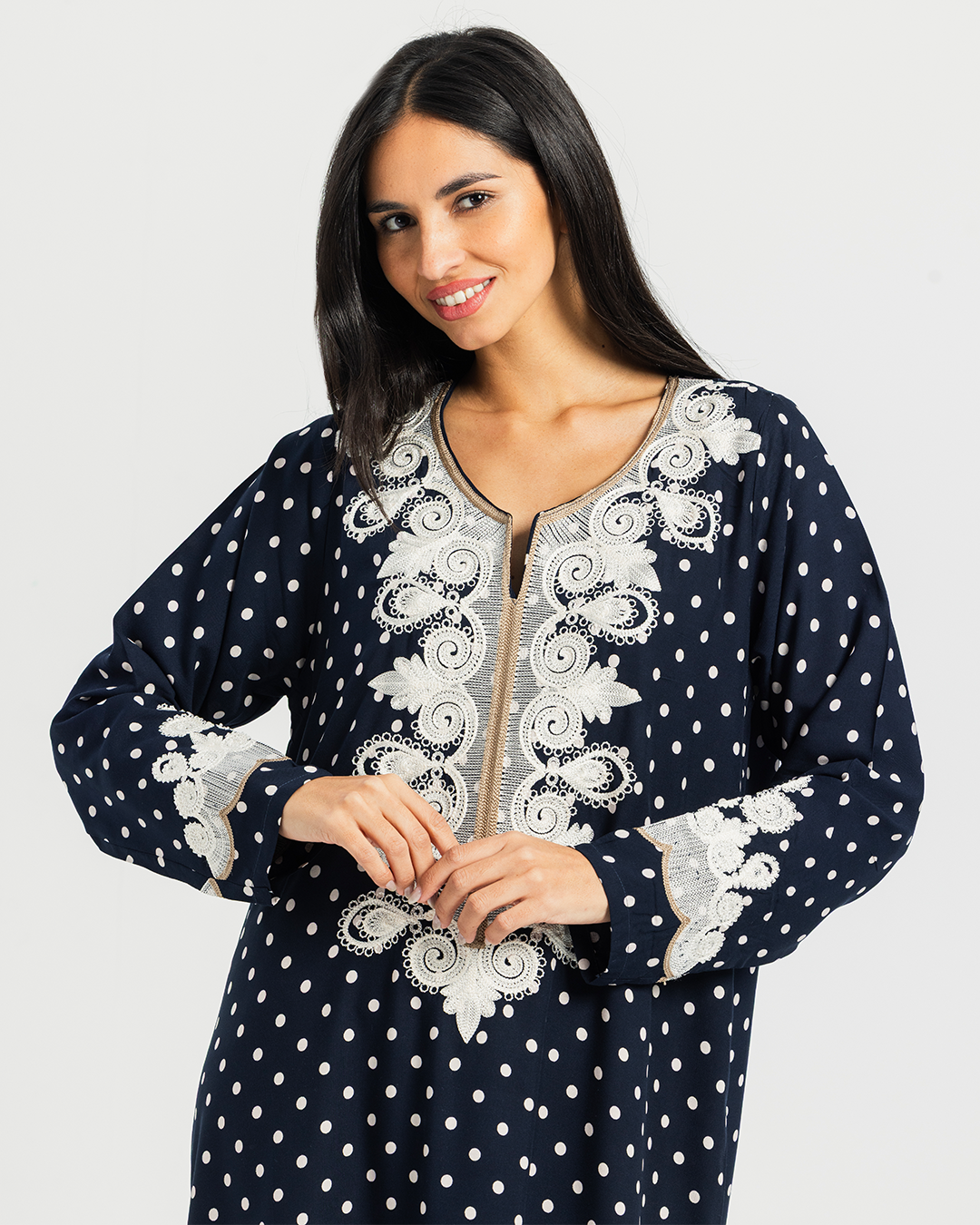 19 قميص فسكوز كم مشجر مطرز