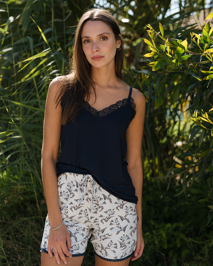 Women's pajamas with lace