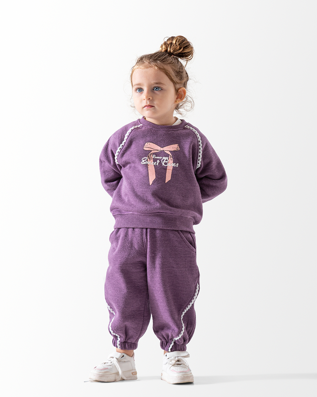 Ensemble baby girl with children