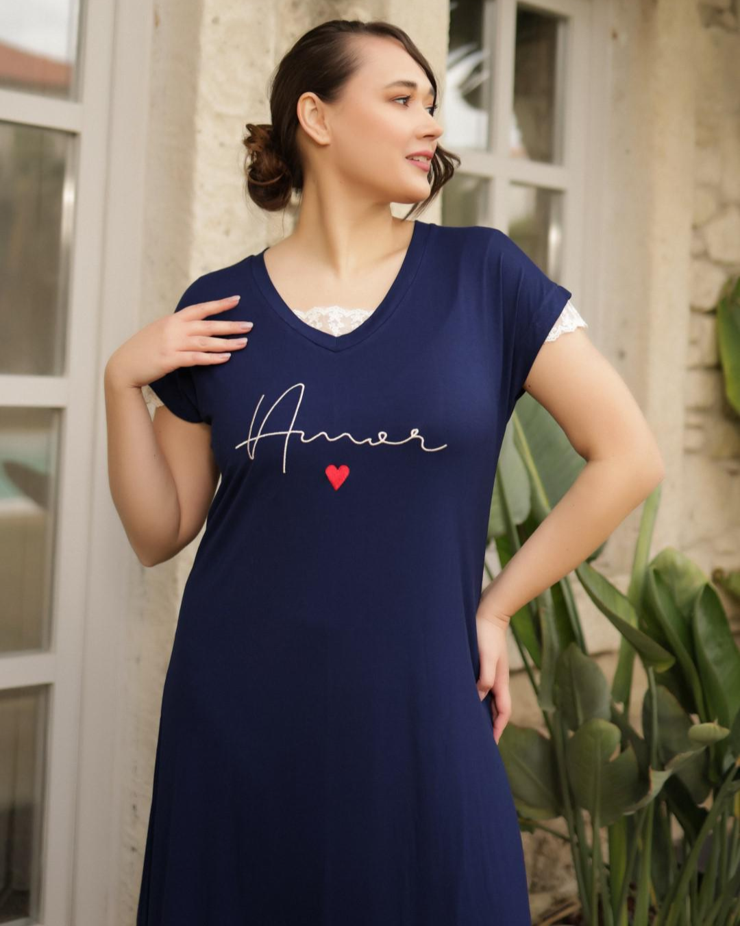 Long women's shirt, half sleeves, lace on the sleeve, seven-pointed heart neckline on the chest