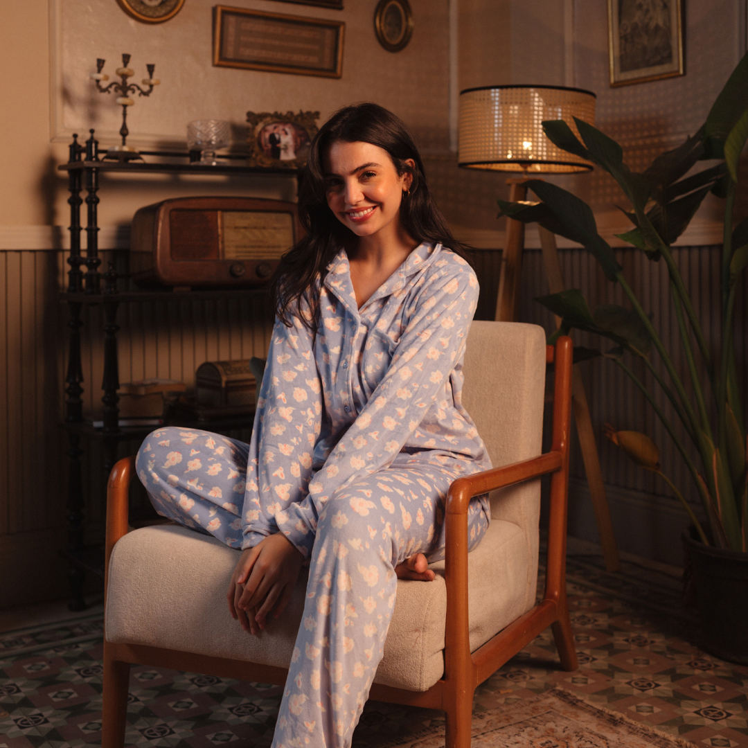 Snow Flowers Women Classic pajama in lilac