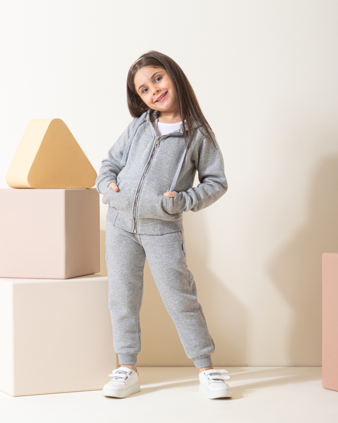 سويت شيرت بسوستة وكابشون تو اس