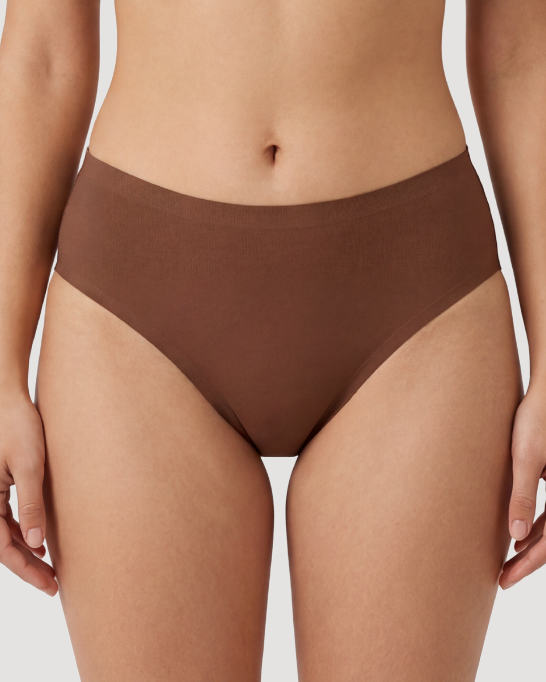 Seamless high Cut Brief