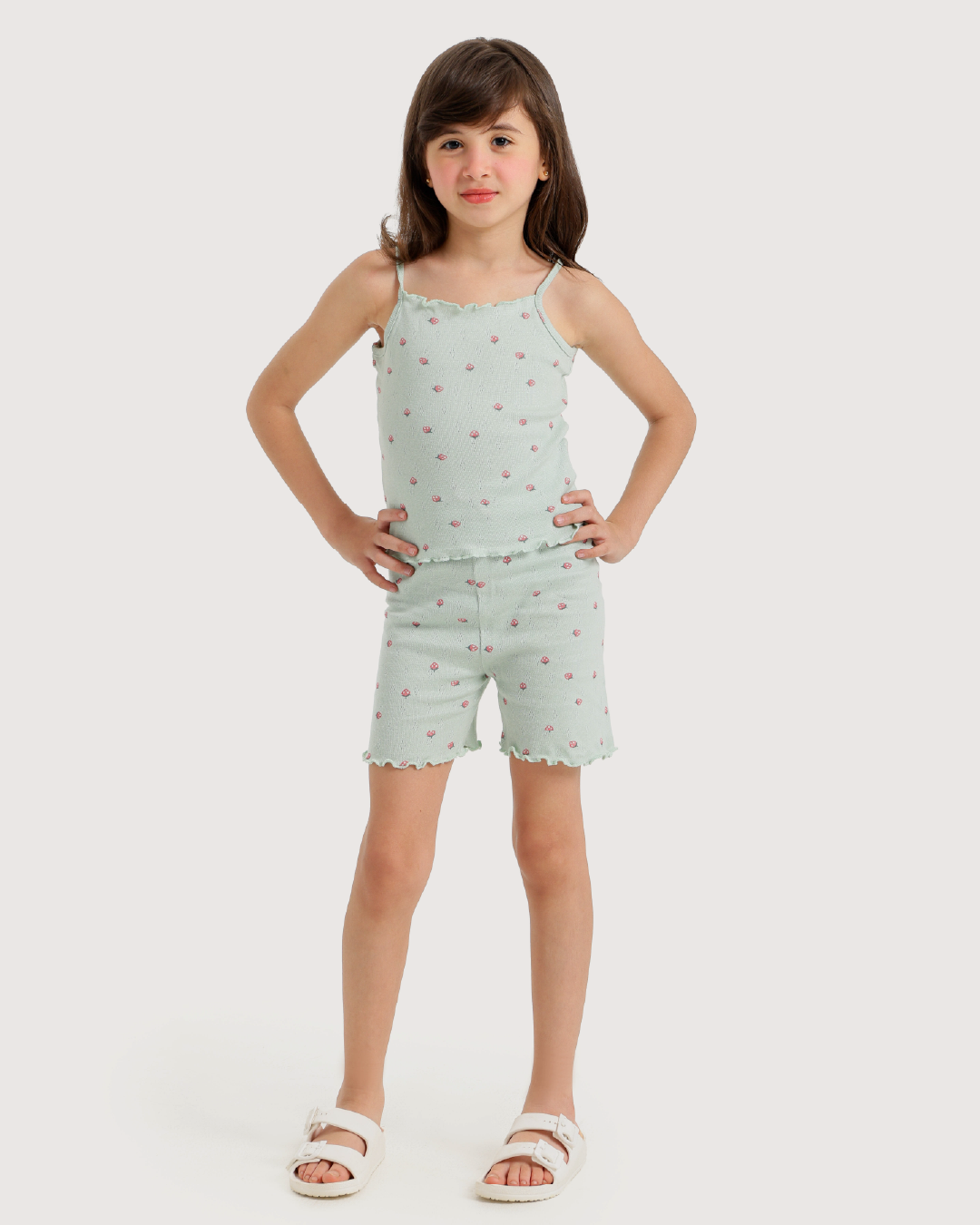 بيجاما قصيرة لطيفة بتصميم الفراولة