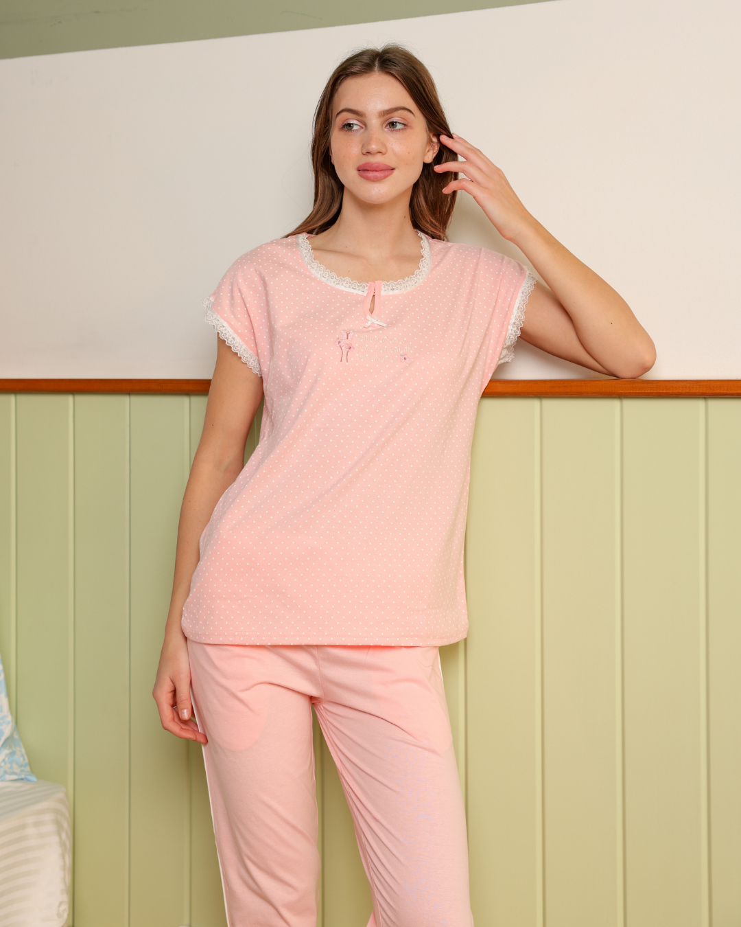 Women's pajamas half a number of long trousers, dotted print