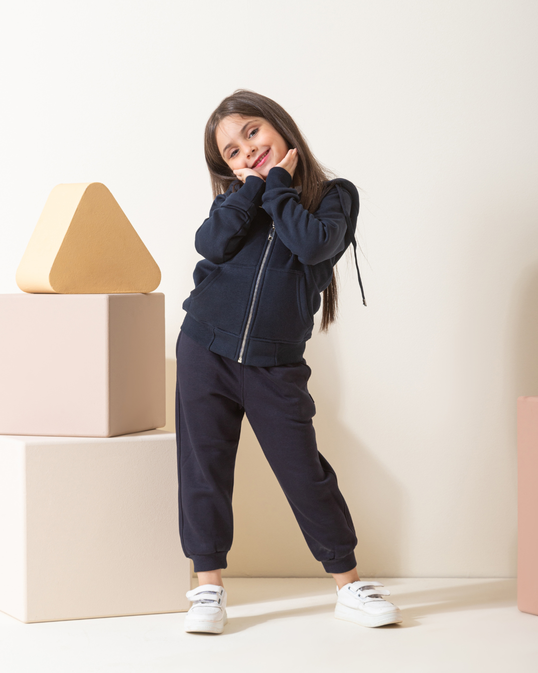 سويت شيرت بسوستة وكابشون تو اس