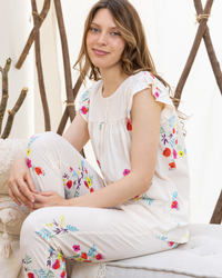 Women's pajamas, Japanese roses