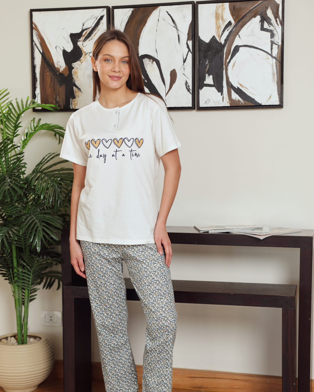 بيجاما حريمي نص كم مطبوع قلوب