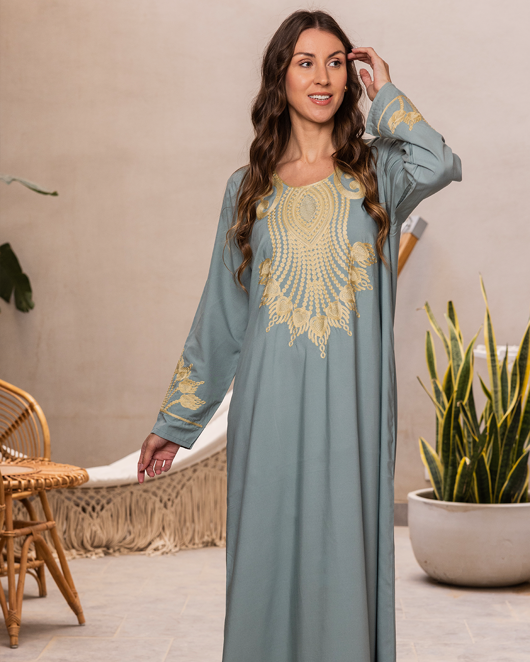 3  قميص داكرون سادة مطرز بكم