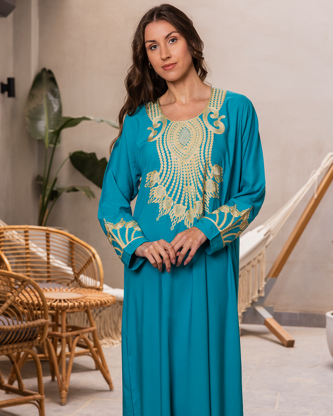 3  قميص داكرون سادة مطرز بكم